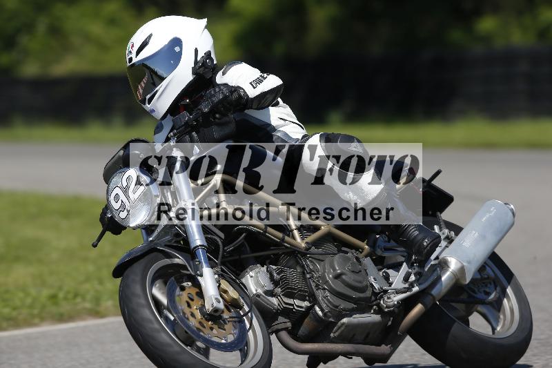 /Archiv-2024/29 12.06.2024 MOTO.CH Track Day ADR/Gruppe blau/92